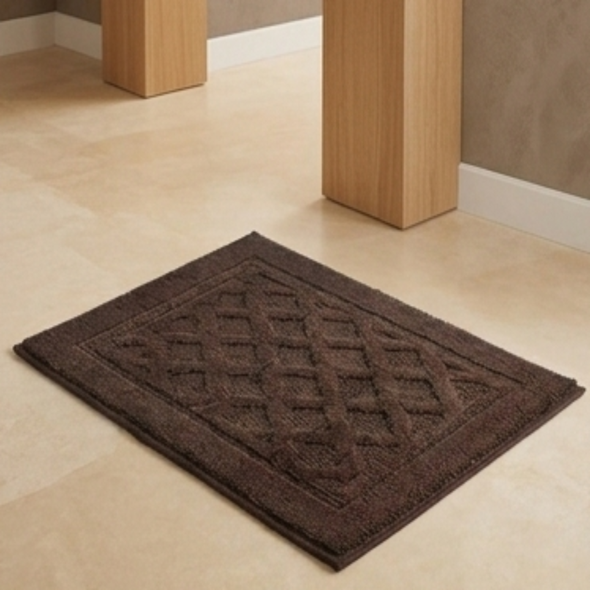 Textured Carved Bathroom Mat
