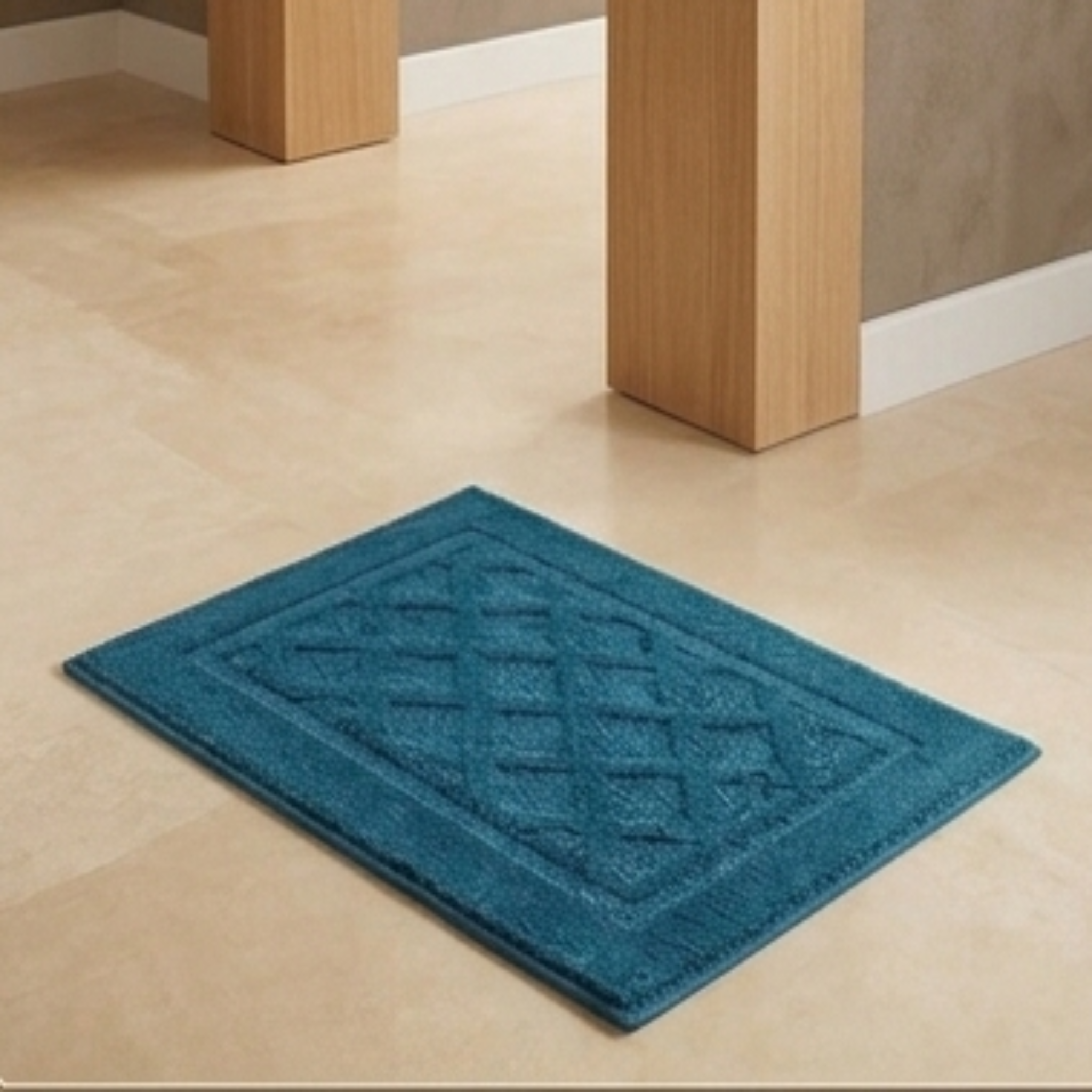 Textured Carved Bathroom Mat
